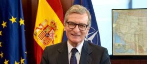 SANTIAGO_CABANAS_CV.jpg